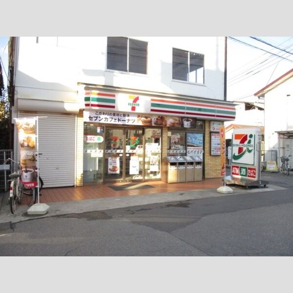 現地周辺 (セブンイレブン松戸六実駅前店(166m))