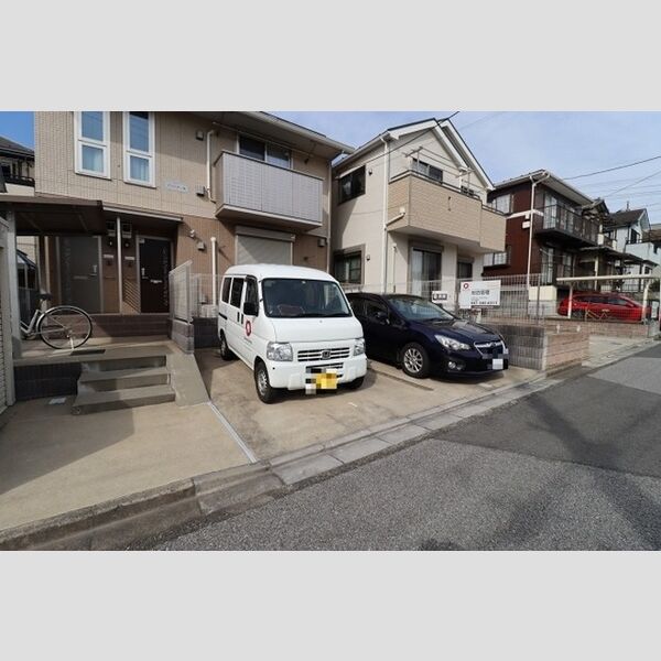 駐車場 (駐車場)