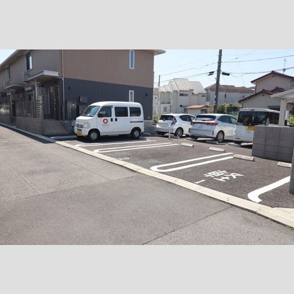 駐車場 (駐車場)