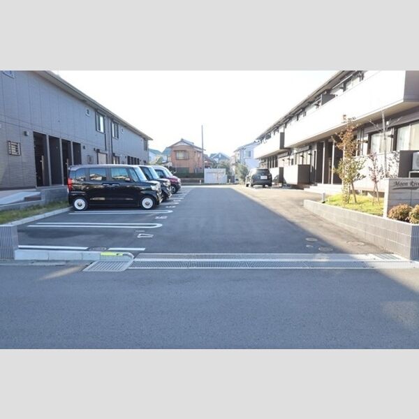 駐車場 (駐車場)