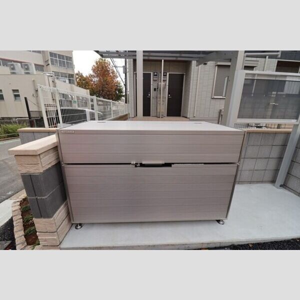 現地周辺 (ゴミ置き場)