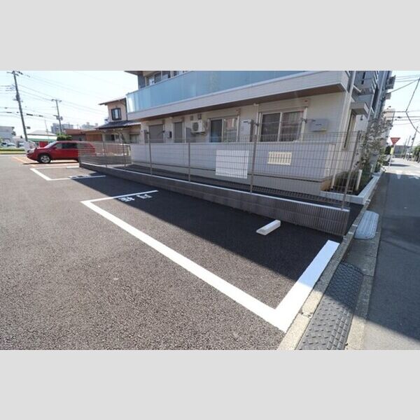 駐車場 (駐車場)