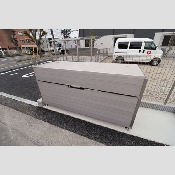 現地周辺 (ゴミ置き場)