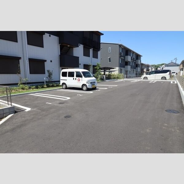 駐車場 (駐車場)