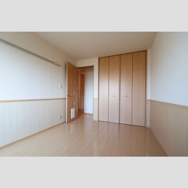 その他 (洋室　6帖)