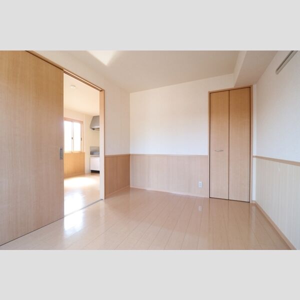 その他 (洋室　6帖)