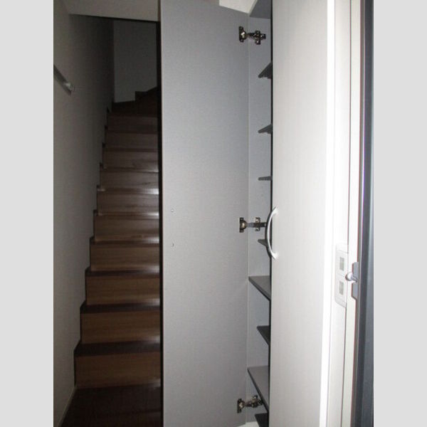 玄関 (シューズボックス)