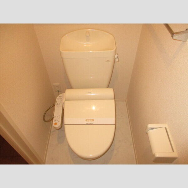 トイレ (トイレ　温水洗浄暖房便座)