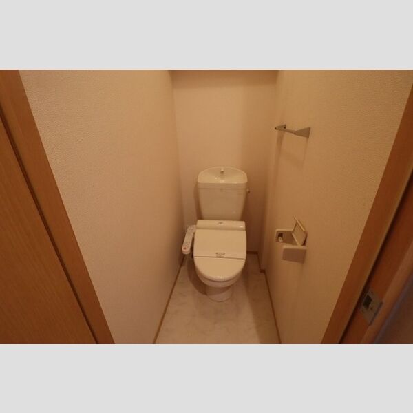 トイレ (トイレ　温水洗浄暖房便座)