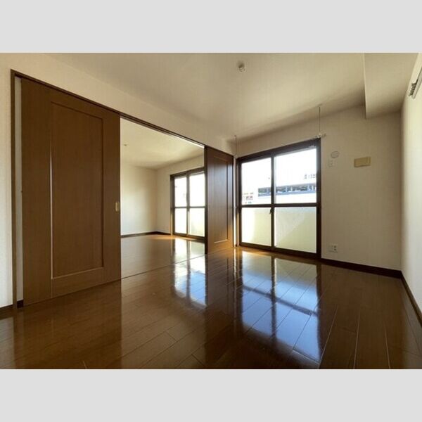 その他 (洋室　6帖)