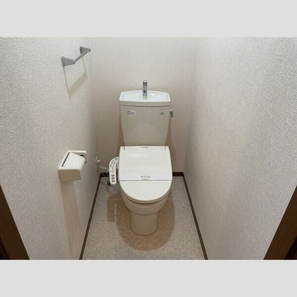トイレ (トイレ　温水洗浄暖房便座)