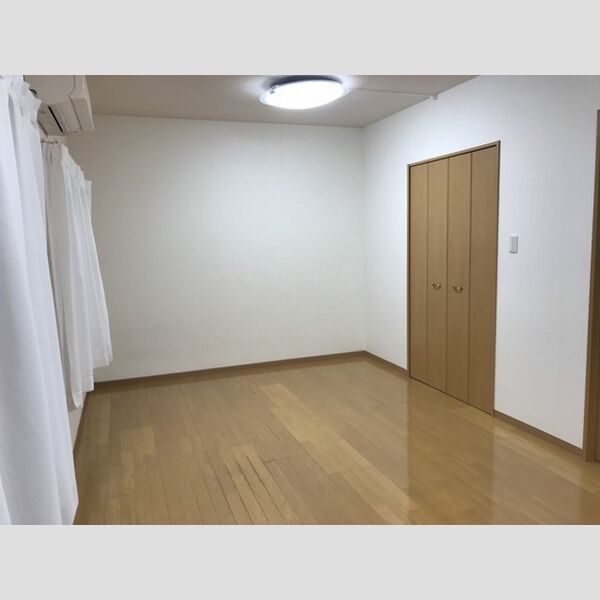 その他 (洋室)