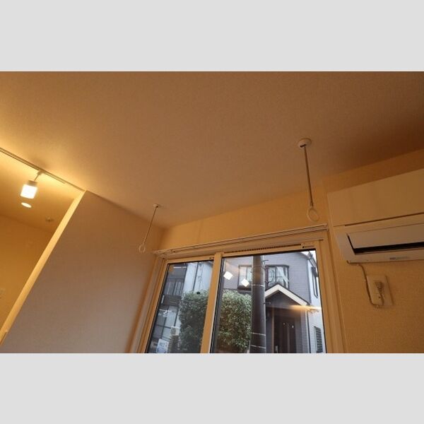 その他 (室内物干し)