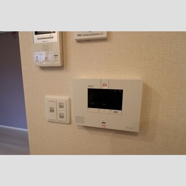 その他設備 (セコムのセキュリティシステム)