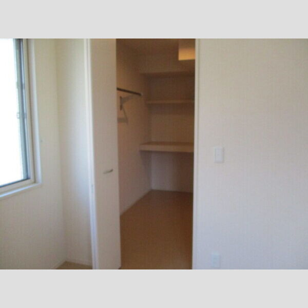 収納 (ウォークインクローゼット)