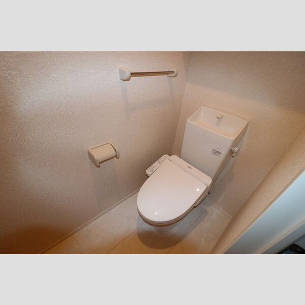 トイレ (トイレ　温水洗浄暖房便座)