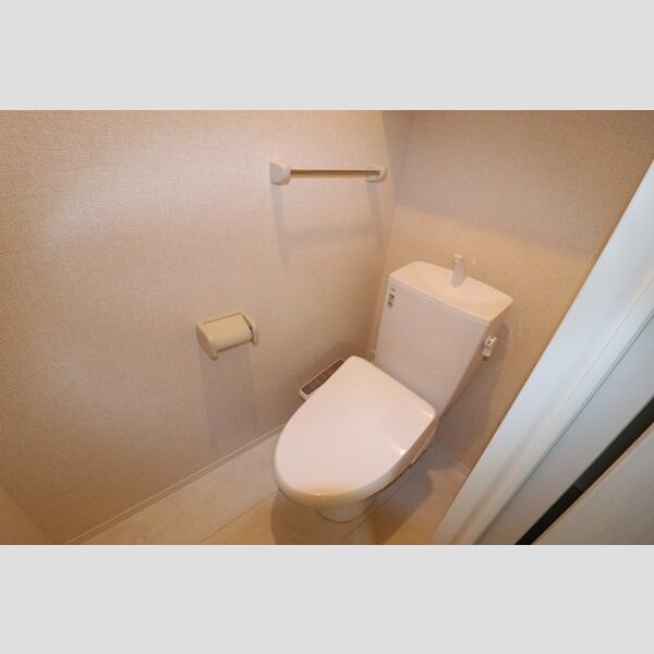 トイレ (トイレ　温水洗浄暖房便座)