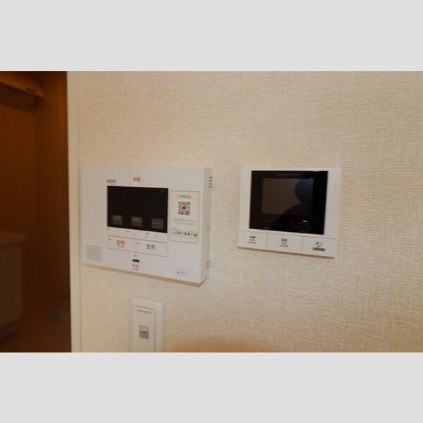 その他設備 (セコムのセキュリティシステム&テレビインターホン)