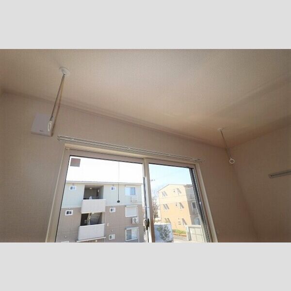 その他 (室内物干し)