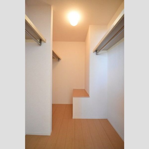 収納 (ウォークインクローゼット)