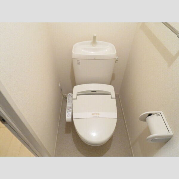 トイレ (トイレ　温水洗浄暖房便座)