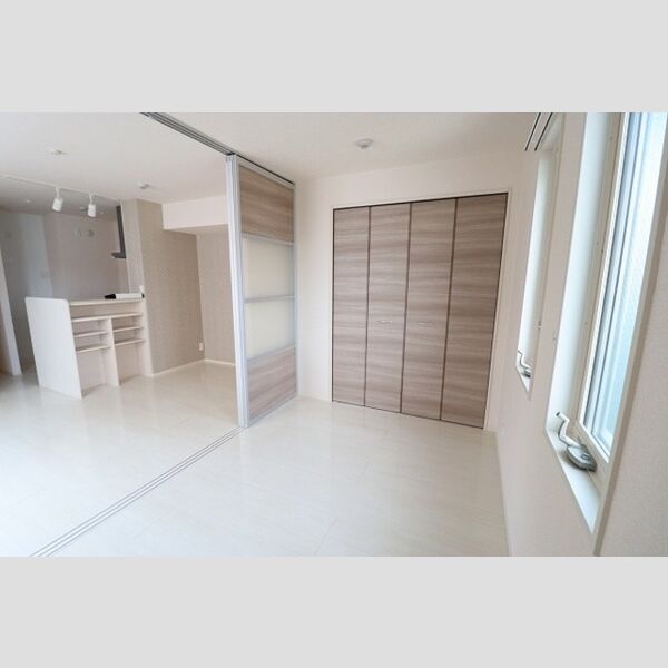 その他 (洋室　4.7帖)