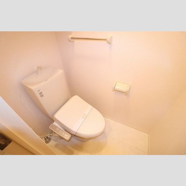 トイレ (トイレ　温水洗浄暖房便座)