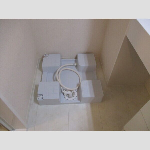 その他 (室内洗濯機置き場)