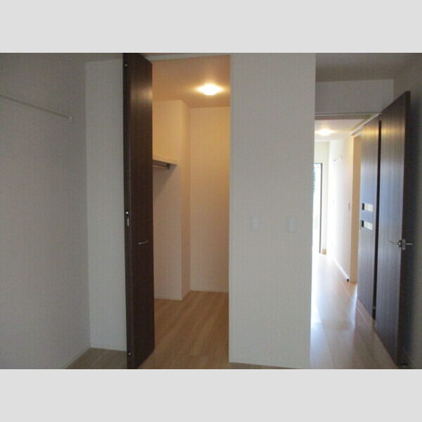 収納 (ウォークインクローゼット)