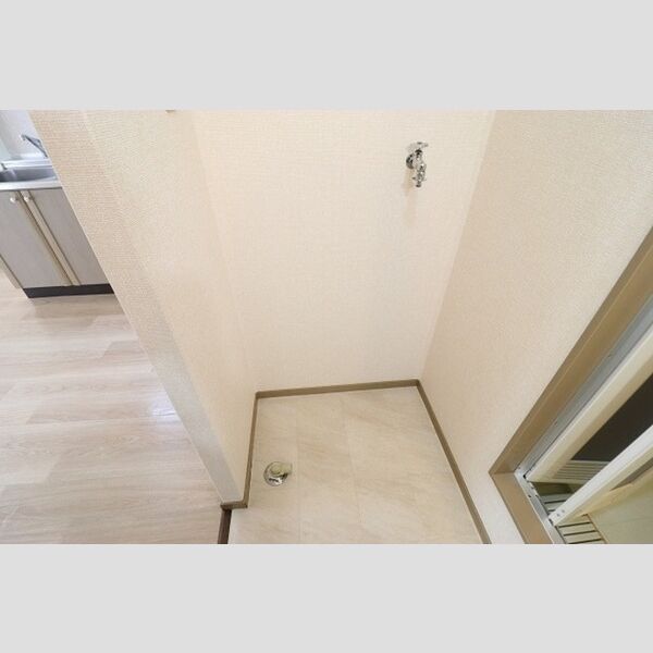 その他 (室内洗濯機置き場)