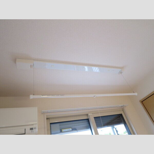 その他 (室内物干し)