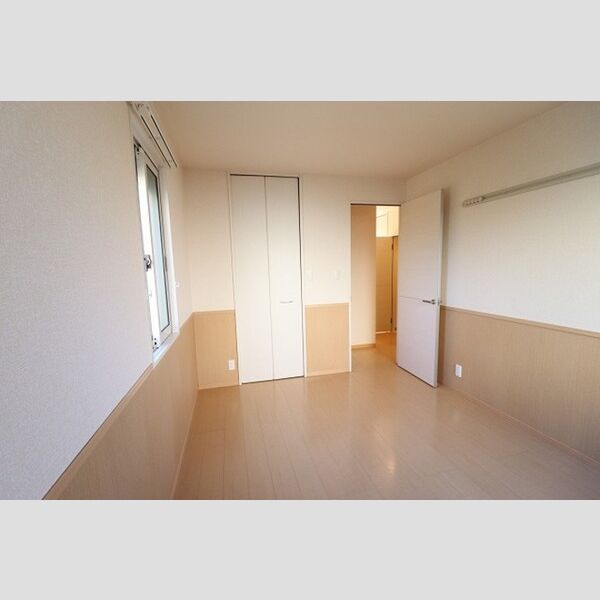 その他 (洋室　6帖)