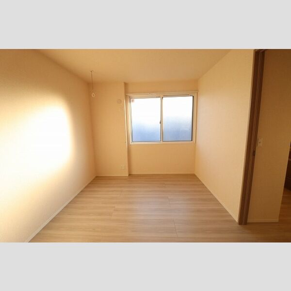 その他 (洋室　6.1帖)