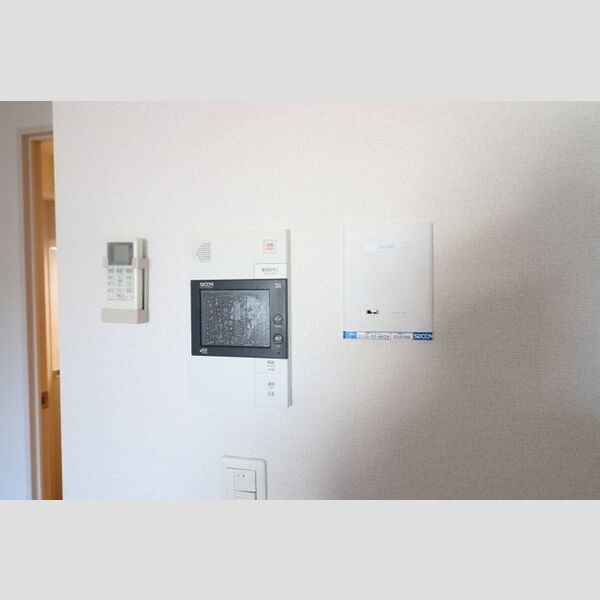 その他設備 (SECOMのセキュリティシステム)