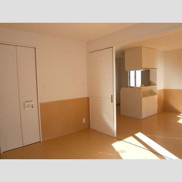 その他 (洋室　6帖)