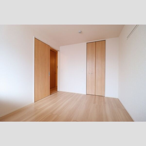 その他 (洋室　6帖)