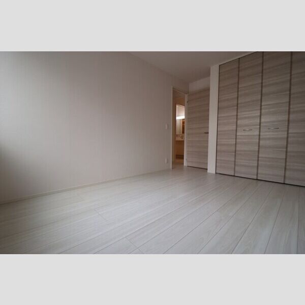 キッチン (洋室　6.3帖)