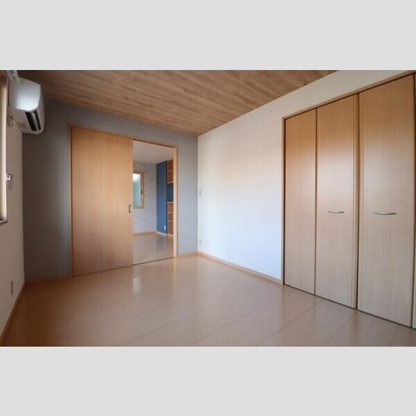 その他 (洋室　6帖)