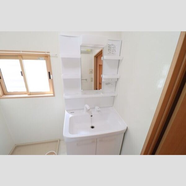 洗面所 (洗髪洗面化粧台)