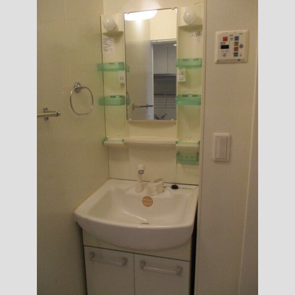 洗面所 (洗髪洗面化粧台)
