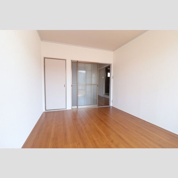 その他 (洋室　6帖)