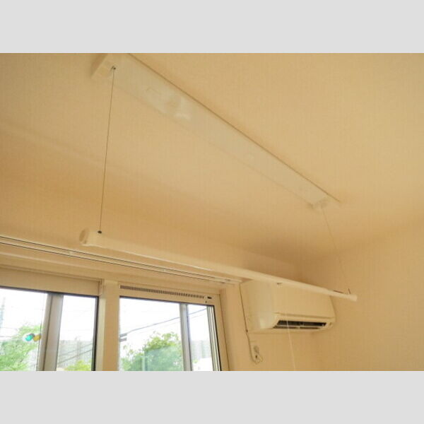 その他 (室内物干し)