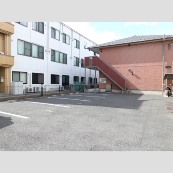 駐車場 (駐車場)