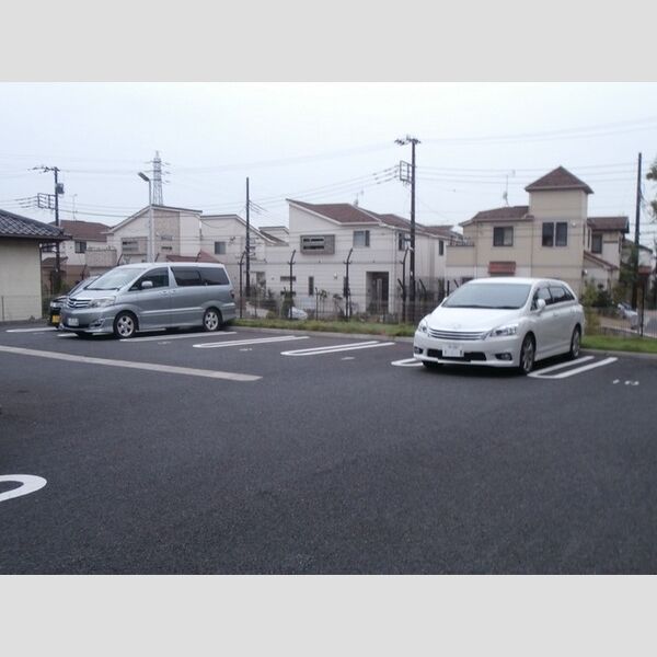 駐車場 (駐車場)