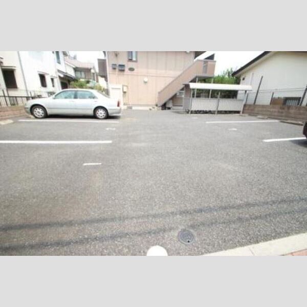 駐車場 (駐車場)