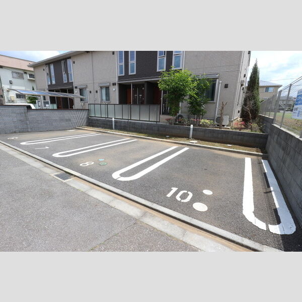 駐車場 (駐車場)