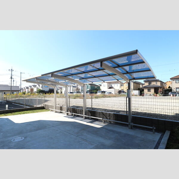 現地周辺 (駐輪場)