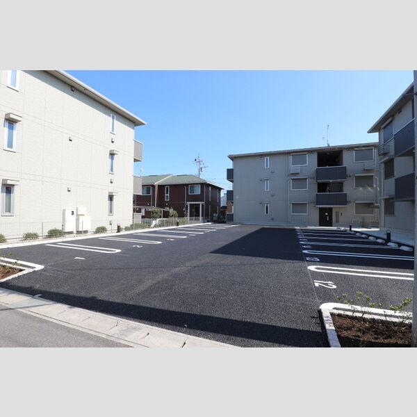 駐車場 (駐車場)