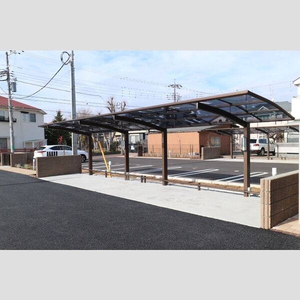 現地周辺 (駐輪場)