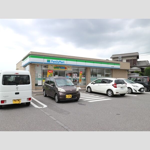 現地周辺 (ファミリーマート柏松ケ崎店 975m)